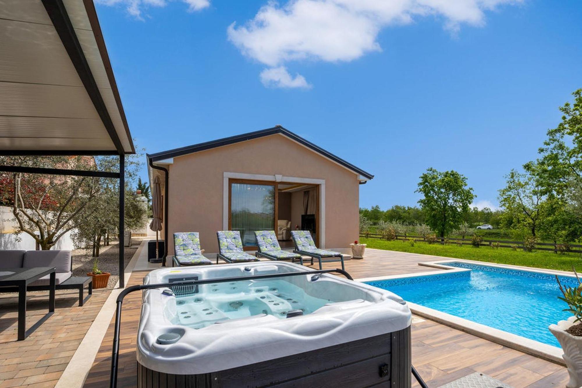 Villa Mihaela